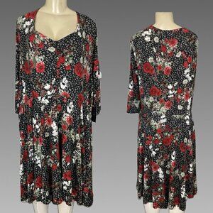 Disney +5 Mickey & Minnie Floral V-Neck Side Pockets 3/4 Sleeve Below Knee Dress